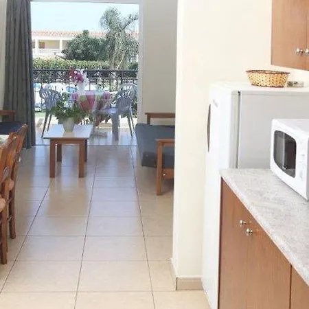 Apart-hotel Captain Karas Holidays