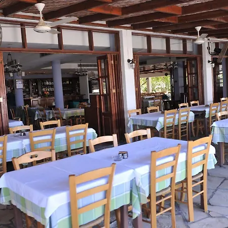 Apart-hotel Captain Karas Holidays